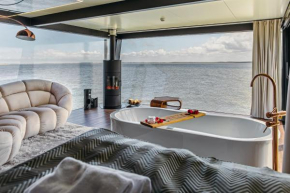 Domki na wodzie - Grand HT Houseboats - with sauna, jacuzzi and massage chair